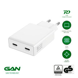 4smarts PDPlug Slim Dual 65W GaN USB-C Netzladegerät mit zwei USB-C-Anschlüssen in Weiß