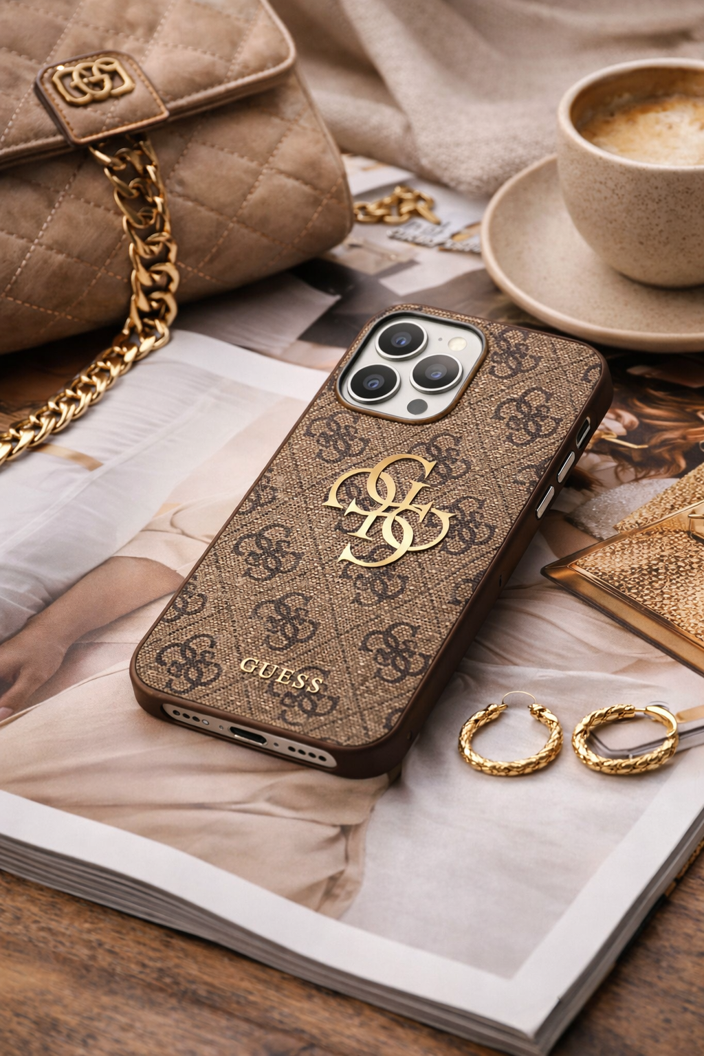 Guess PU 4G Metal Logo Case für Apple iPhone 15 Pro
