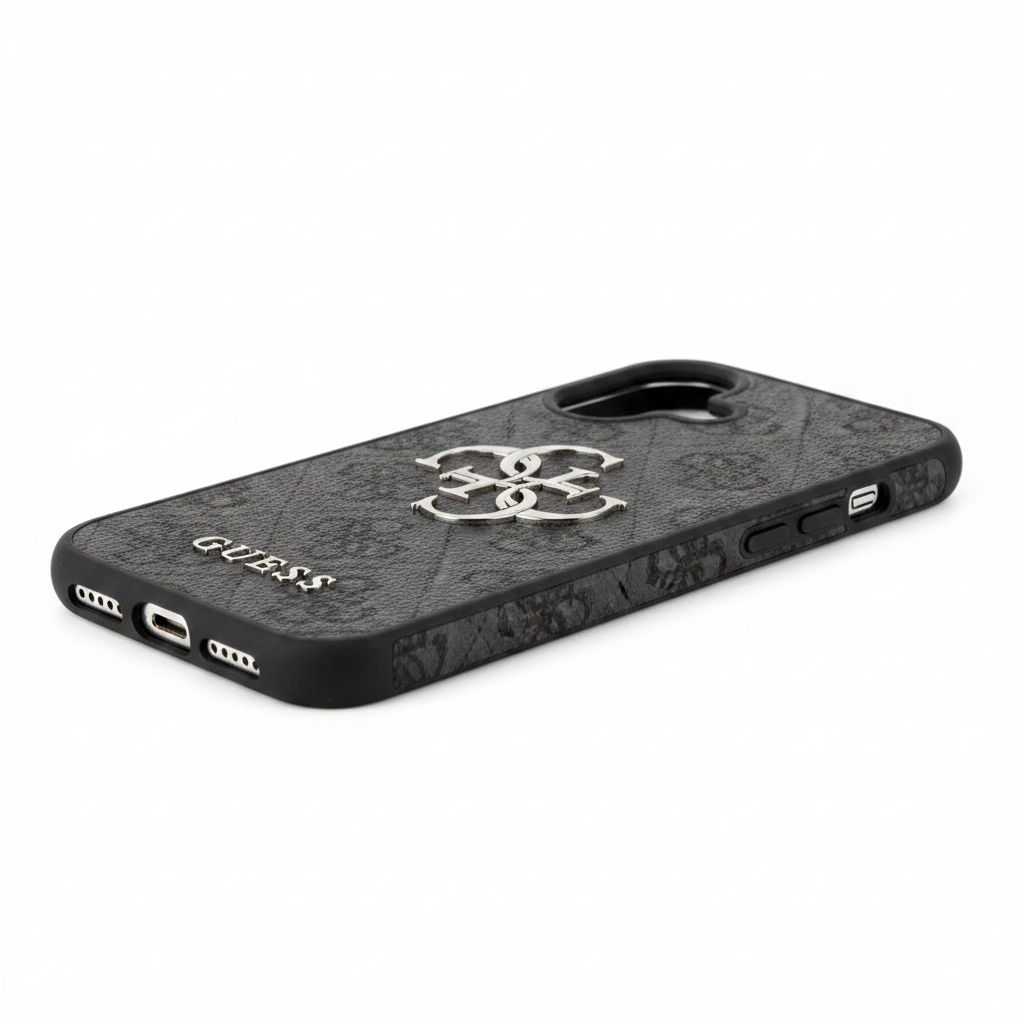 Guess PU 4G Metal Logo Case iPhone 17 – Seitenansicht