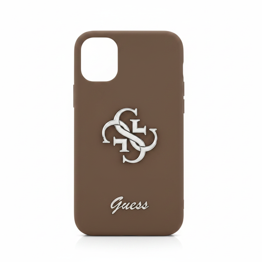 Guess 4G Silicone Script Metal Logo Case iPhone 17 Braun – Frontansicht