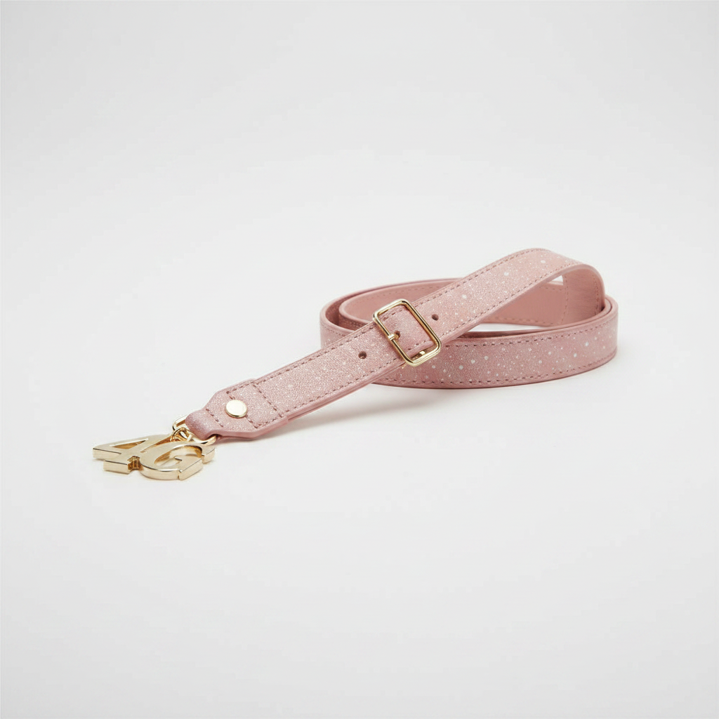 Guess Crossbody Strap PU – Schrägansicht Rosa